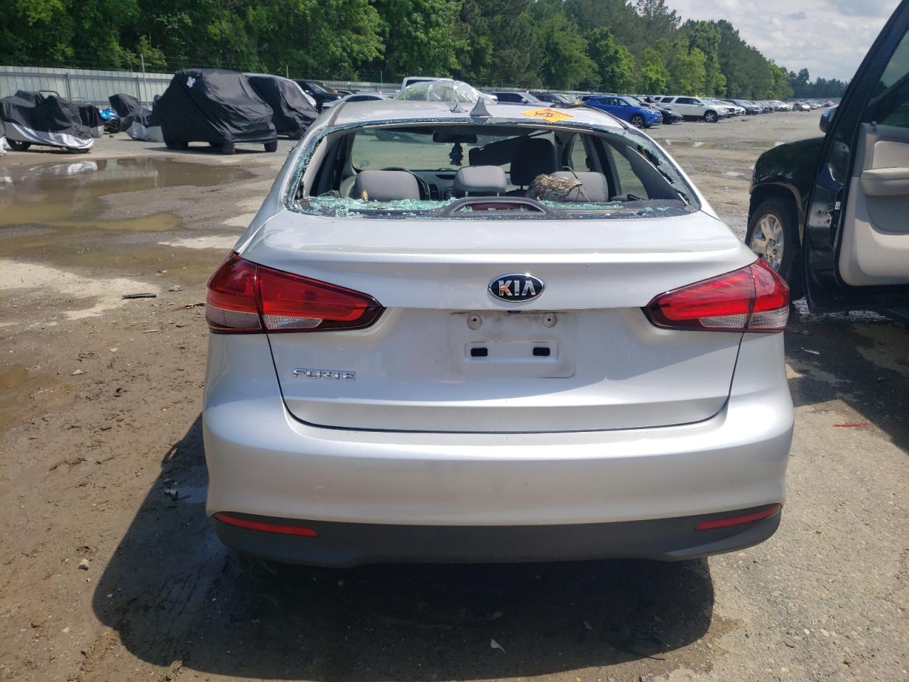 3KPFL4A73HE151969 2017 Kia Forte Lx