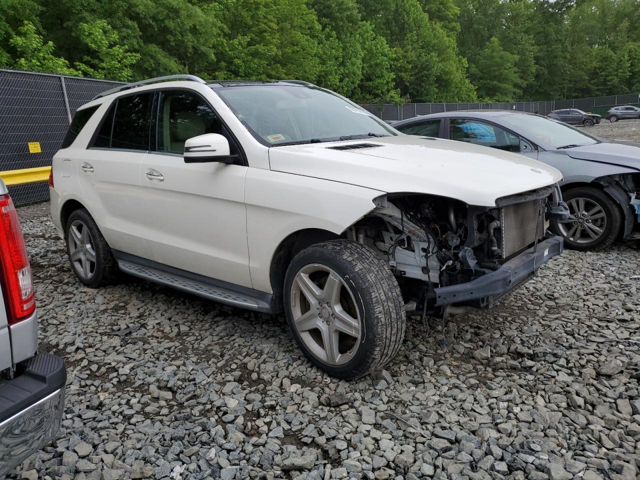 4JGDA7DB8EA273512 2014 Mercedes-Benz Ml 550 4Matic