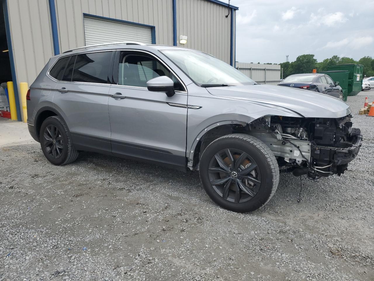 3VV3B7AX8RM049695 2024 Volkswagen Tiguan Se