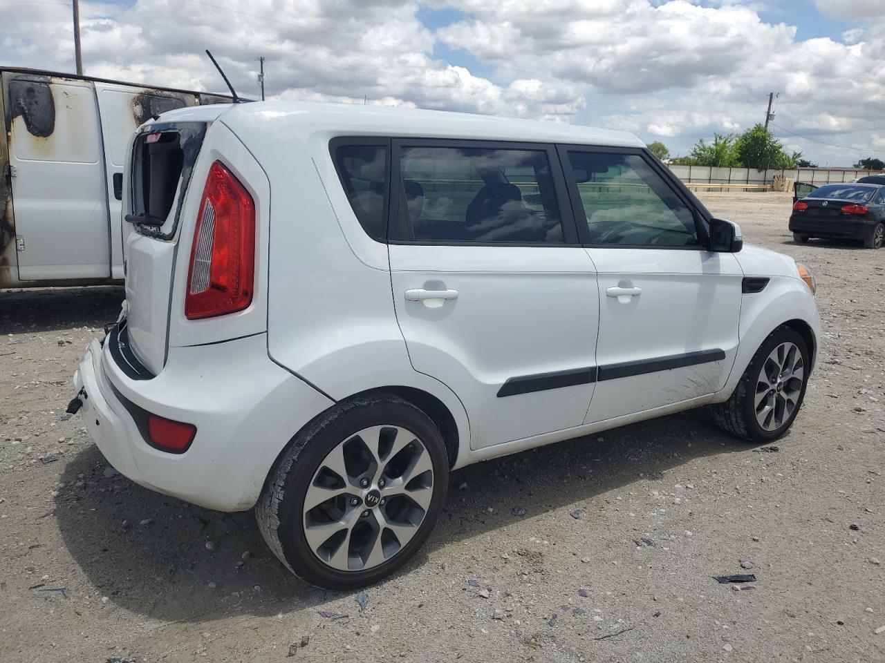 KNDJT2A6XD7771413 2013 Kia Soul +