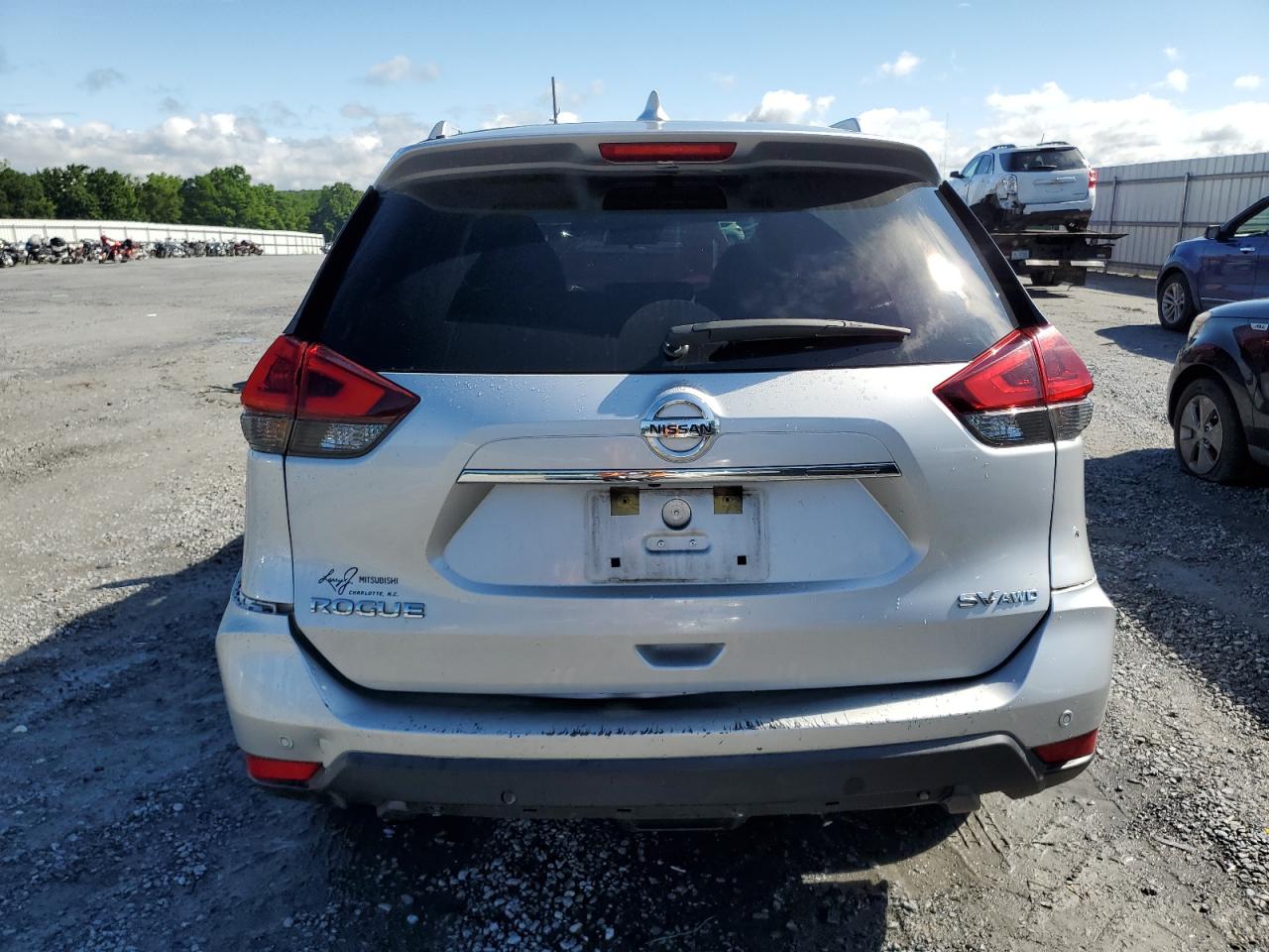 2019 Nissan Rogue S vin: KNMAT2MV9KP514484