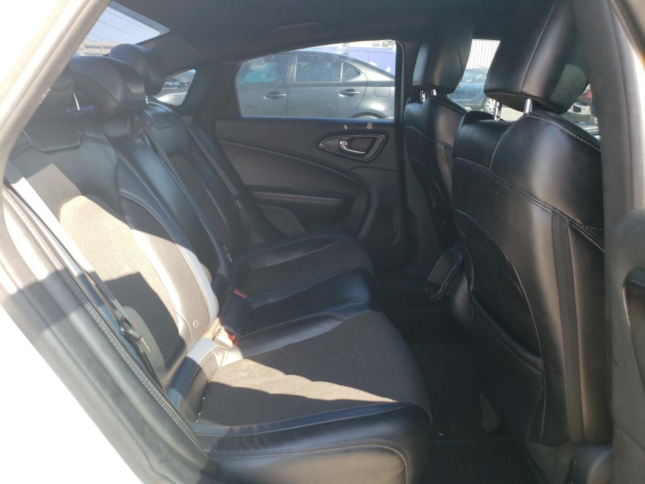 1C3CCCBB1FN649519 2015 Chrysler 200 S