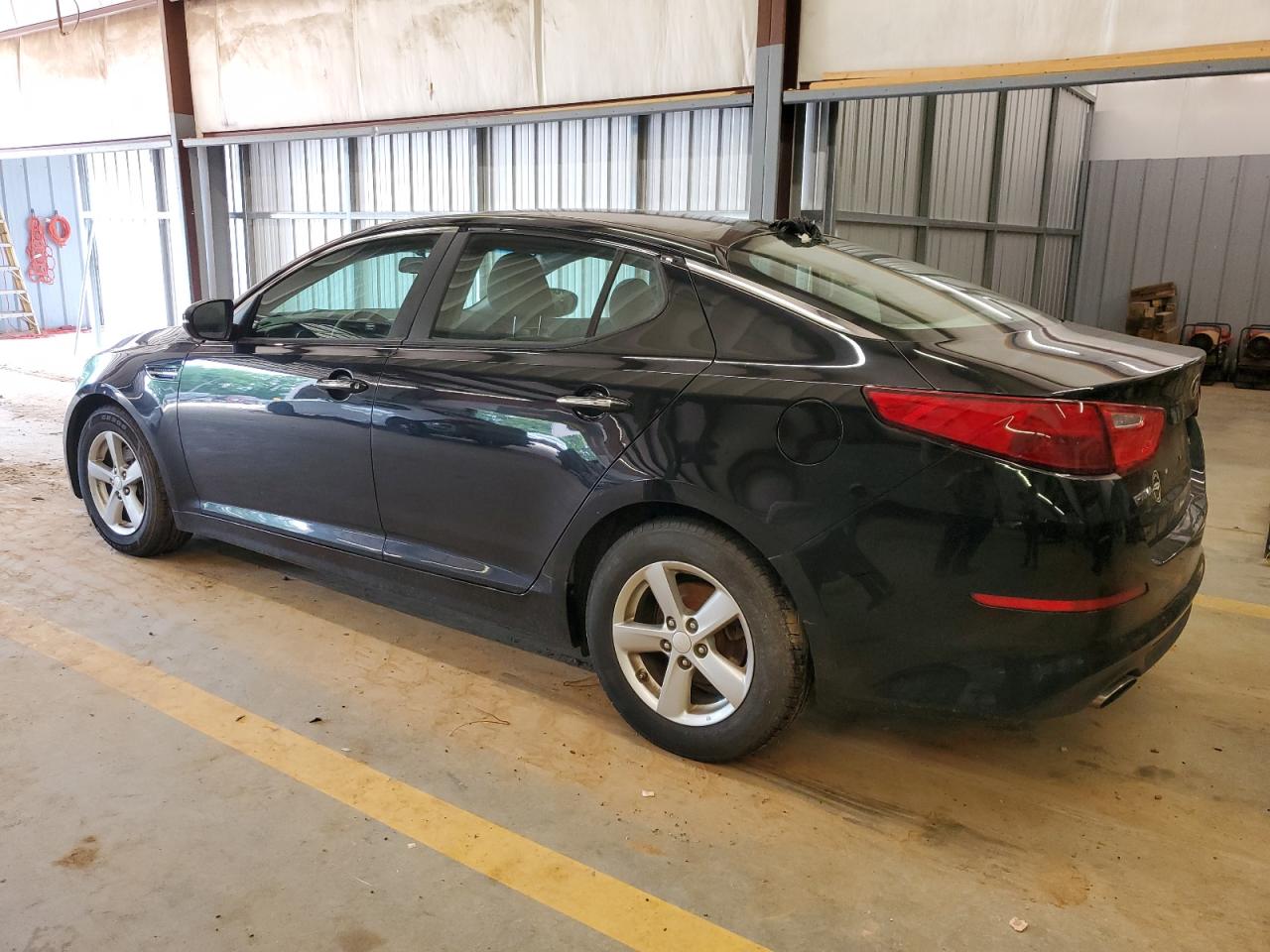 2015 Kia Optima Lx vin: 5XXGM4A78FG413331