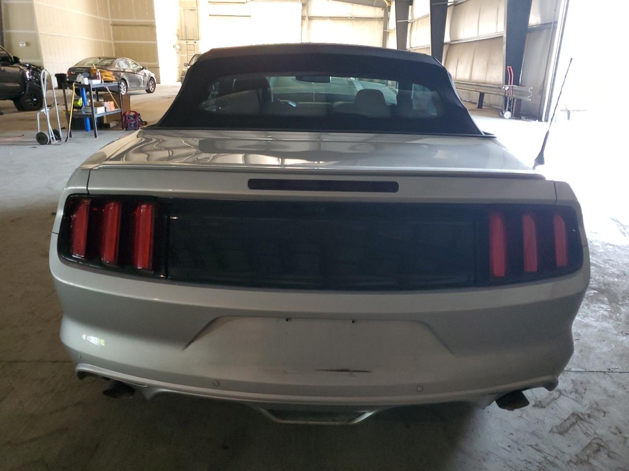 1FATP8EM4H5318100 2017 Ford Mustang