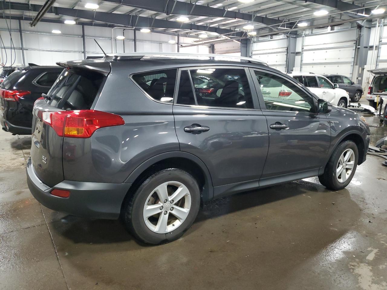 2014 Toyota Rav4 Xle vin: JTMRFREV0ED087199