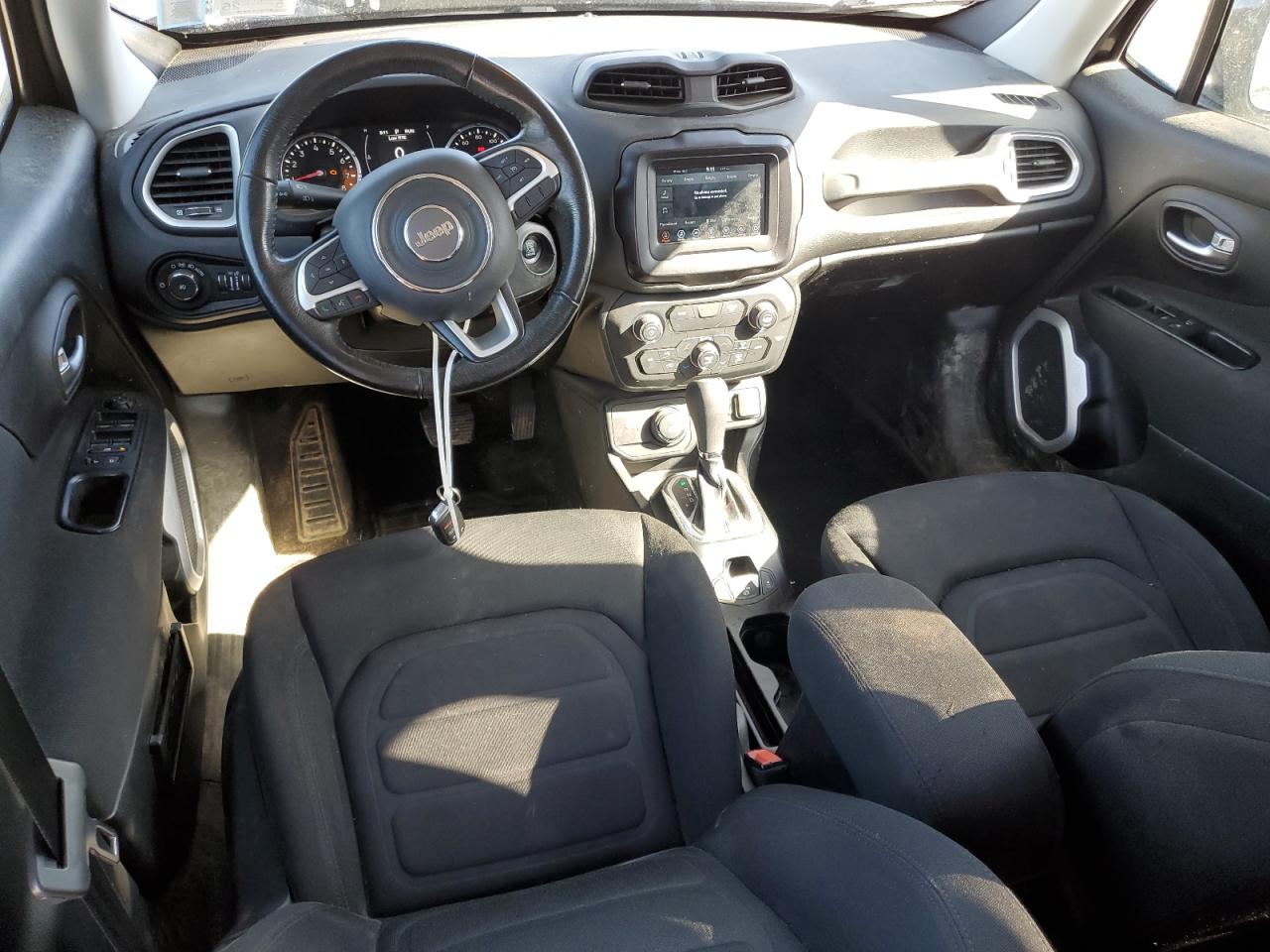 ZACCJBBB1JPJ39826 2018 Jeep Renegade Latitude