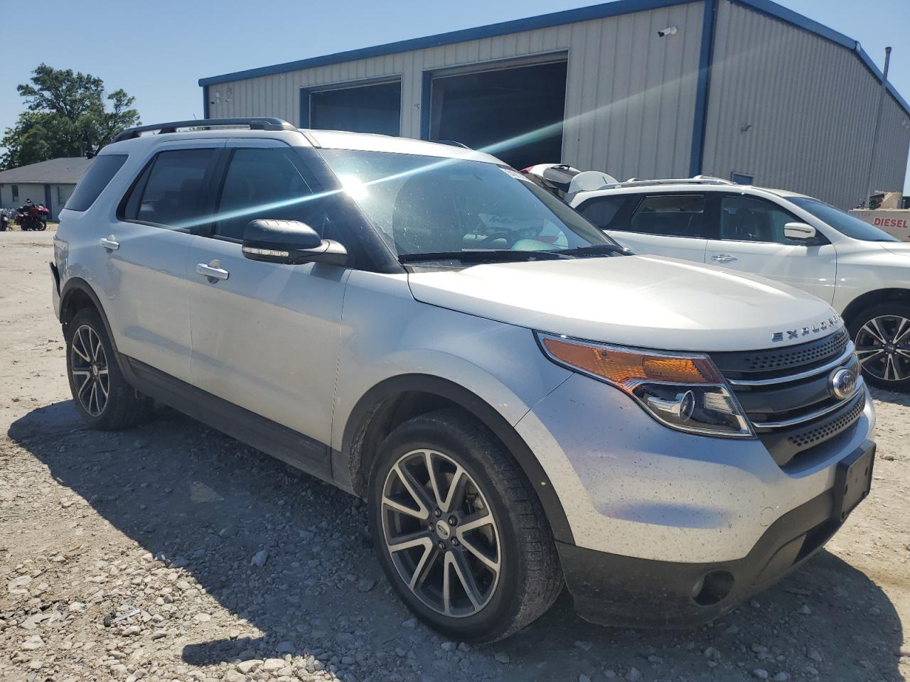 1FM5K8D89FGA82885 2015 Ford Explorer Xlt