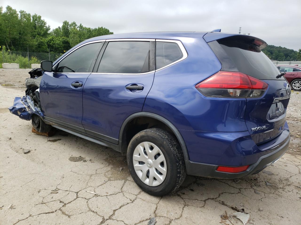 2017 Nissan Rogue S vin: KNMAT2MTXHP580288