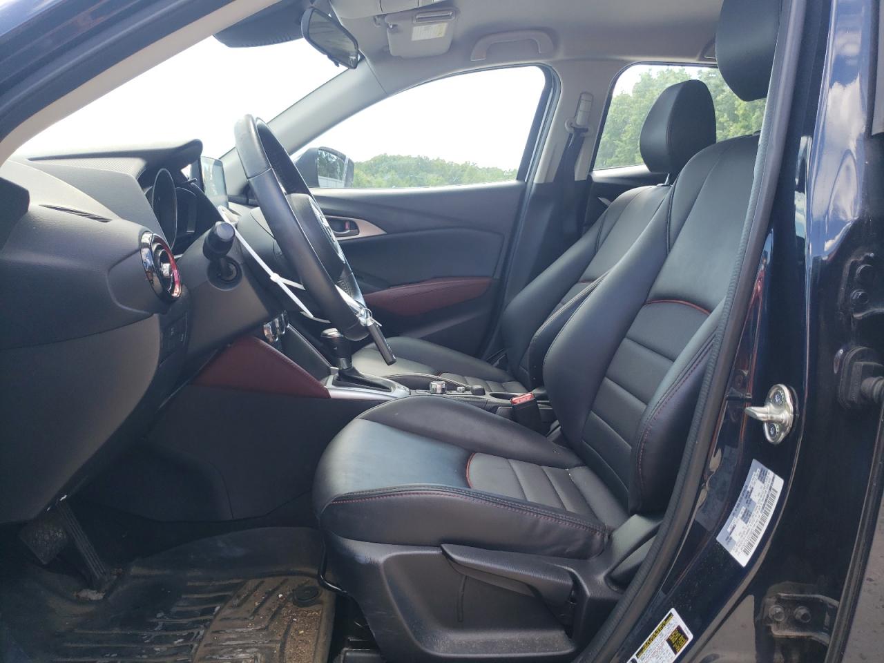 JM1DKFC74J0318583 2018 Mazda Cx-3 Touring