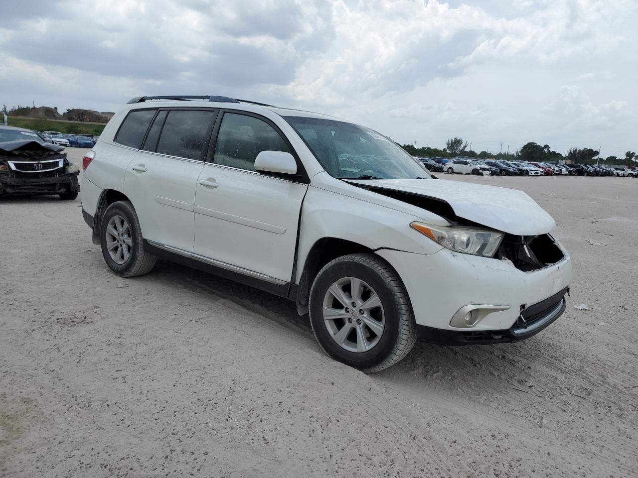 5TDBK3EH3CS164587 2012 Toyota Highlander Base