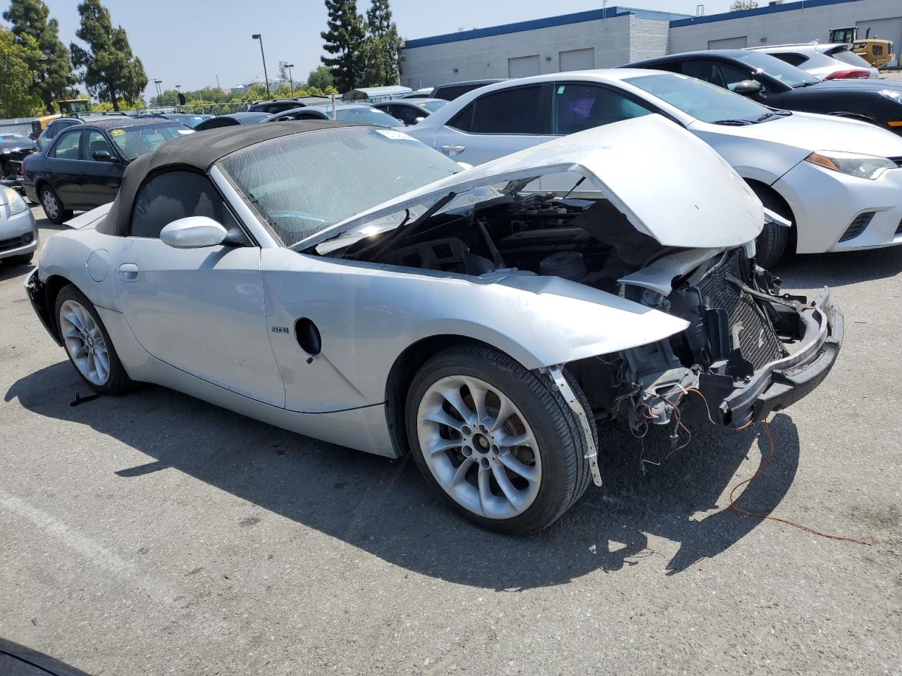 4USBT53574LT25697 2004 BMW Z4 3.0