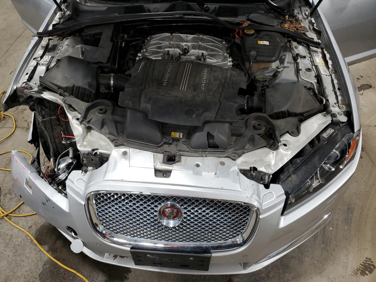 SAJWJ0FFXF8U58434 2015 Jaguar Xf 3.0 Sport Awd