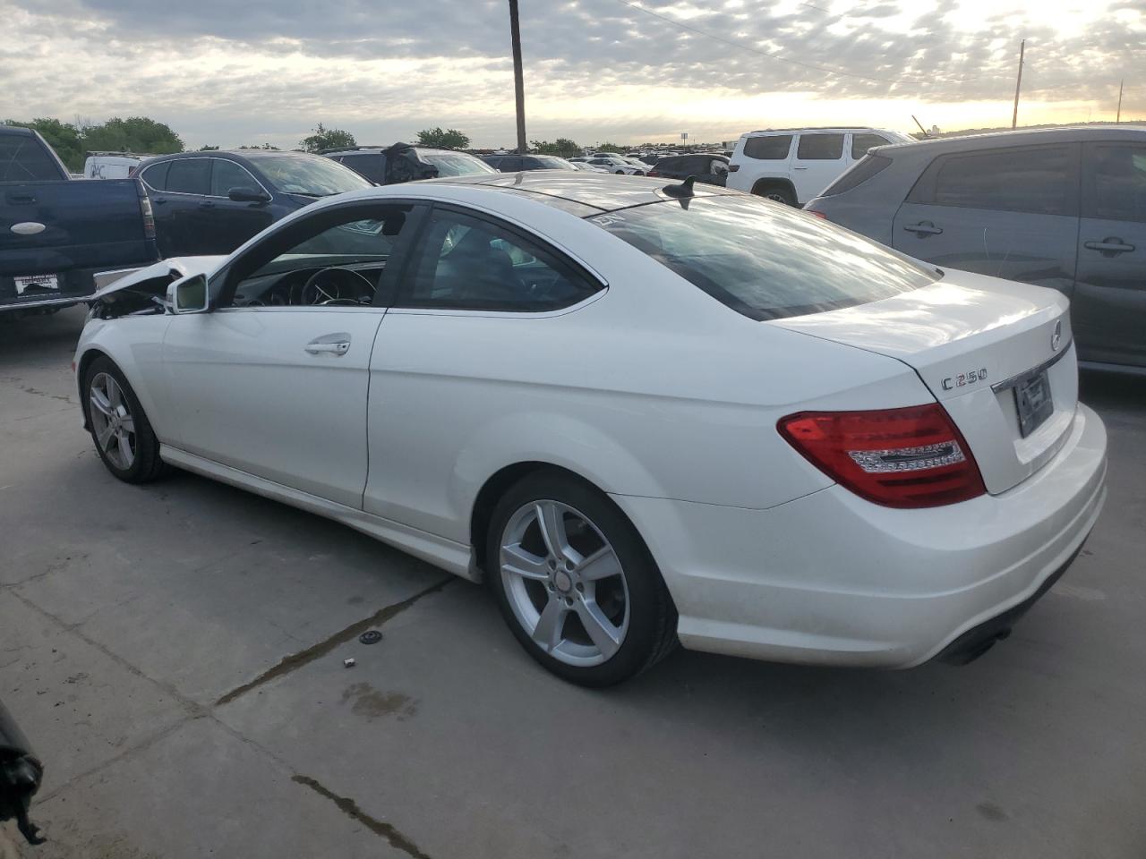 WDDGJ4HB6EG257869 2014 Mercedes-Benz C 250