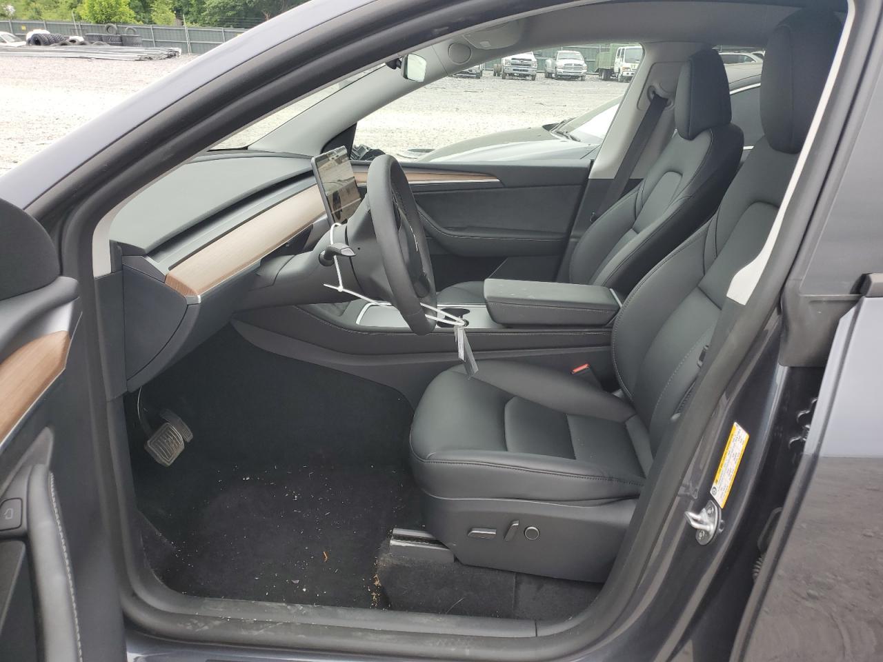 7SAYGDEE9PF928611 2023 Tesla Model Y