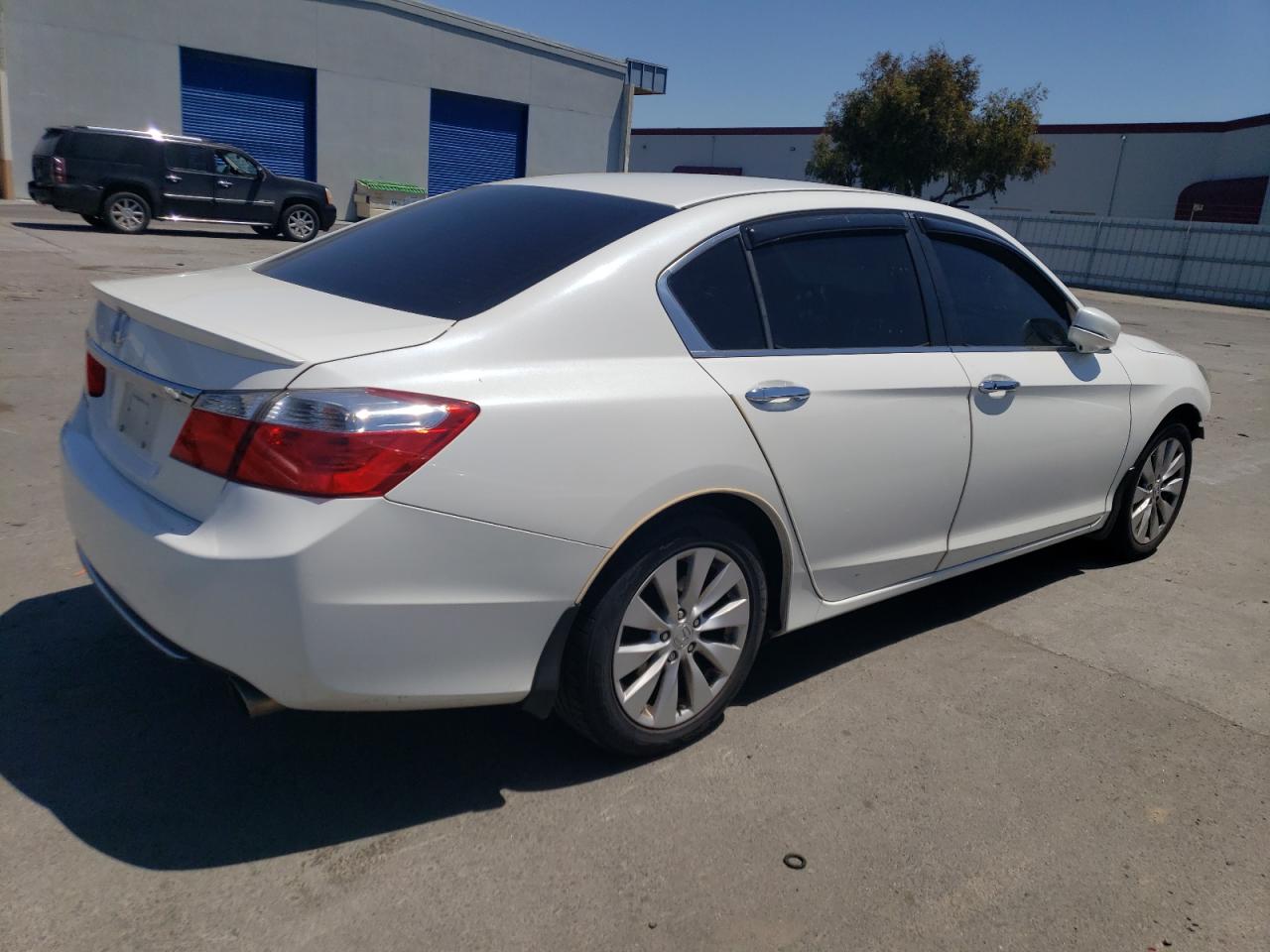 1HGCR2F70DA215687 2013 Honda Accord Ex