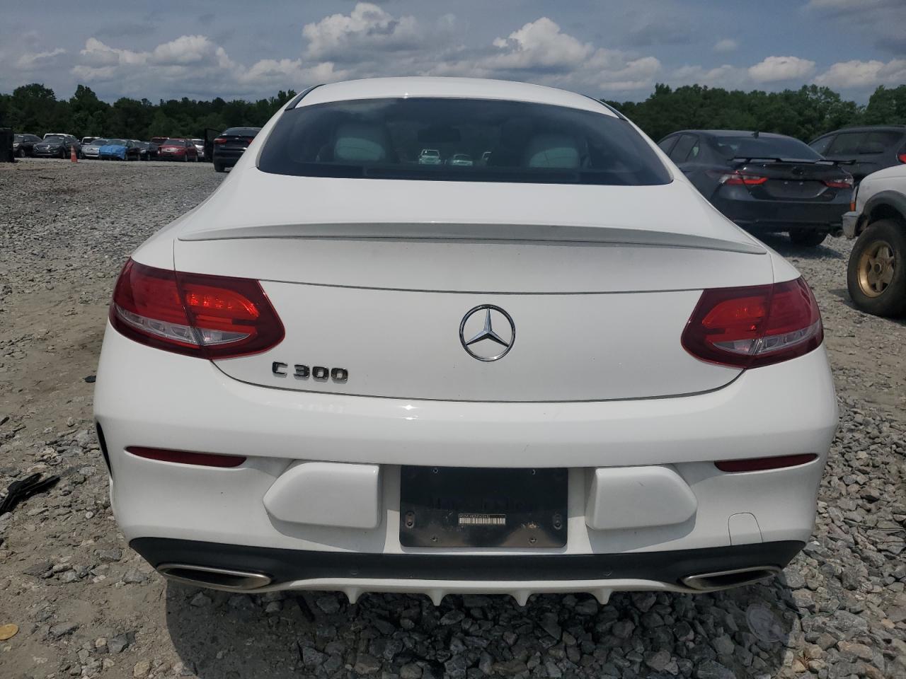 WDDWJ4JB2HF403412 2017 Mercedes-Benz C 300