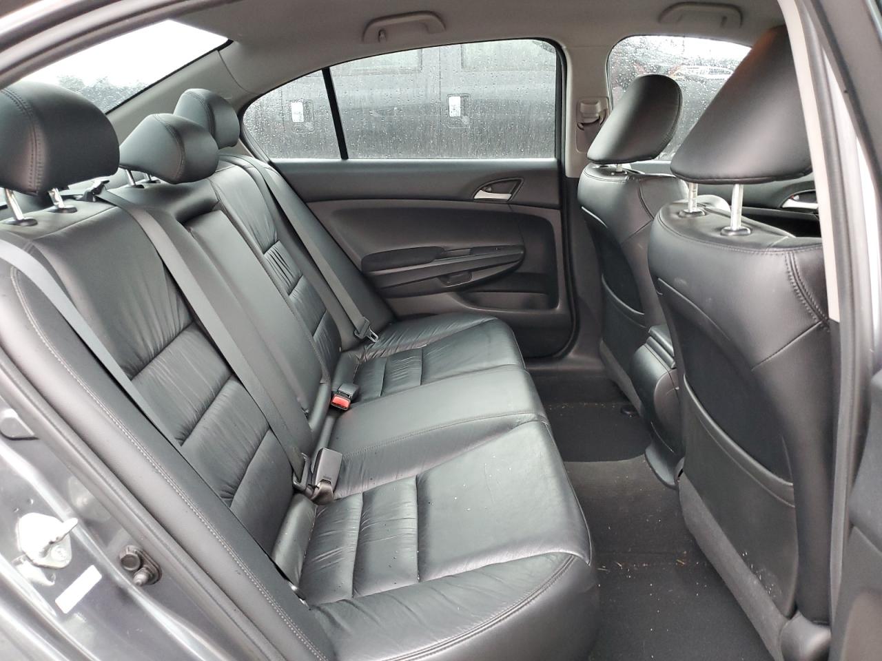 1HGCP2F68CA049401 2012 Honda Accord Se