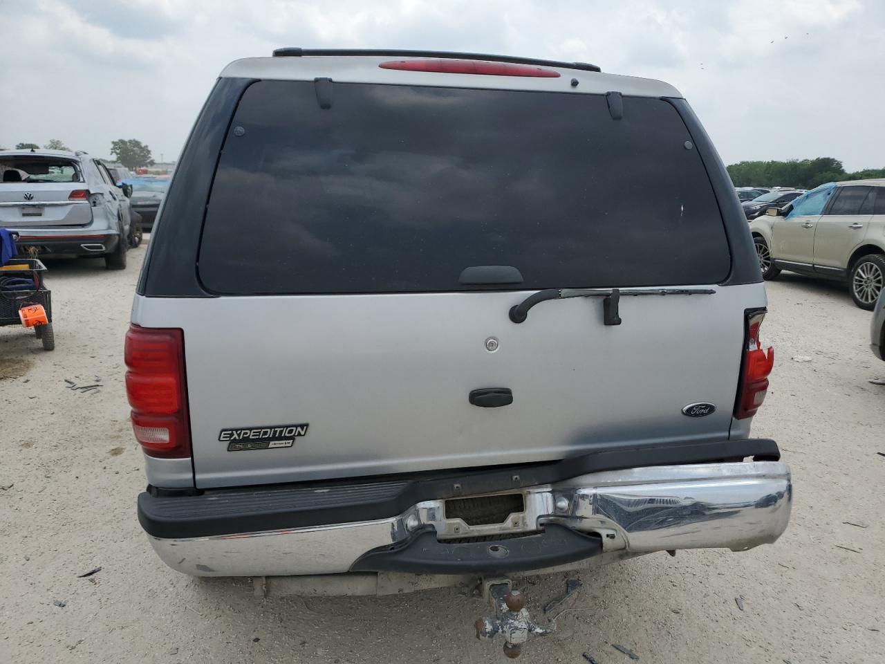 1FMRU1663YLA10038 2000 Ford Expedition Xlt