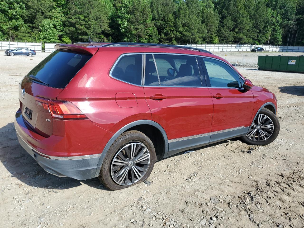 2018 Volkswagen Tiguan Se vin: 3VV3B7AX2JM044559