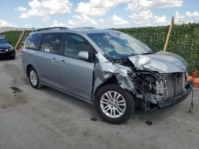 2013 Toyota Sienna Xle VIN: 5TDYK3DC2DS316957 Lot: 52723364