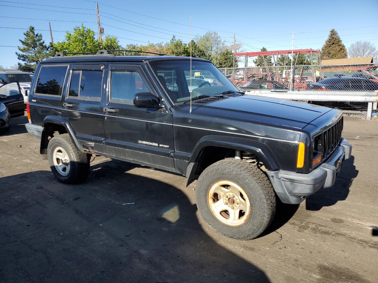 1J4FF48S1YL154808 2000 Jeep Cherokee Sport