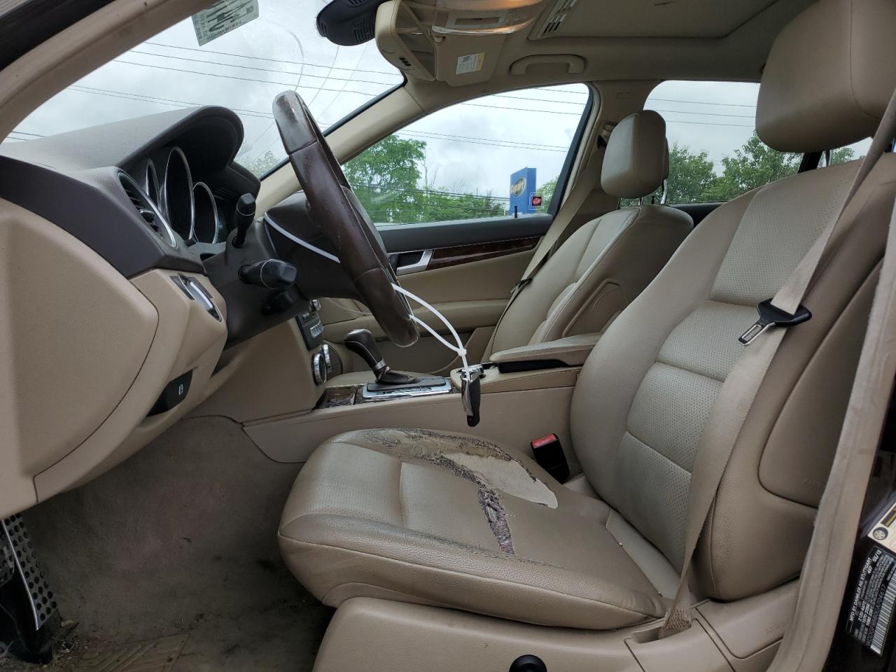 WDDGF8BB0CA704617 2012 Mercedes-Benz C 300 4Matic