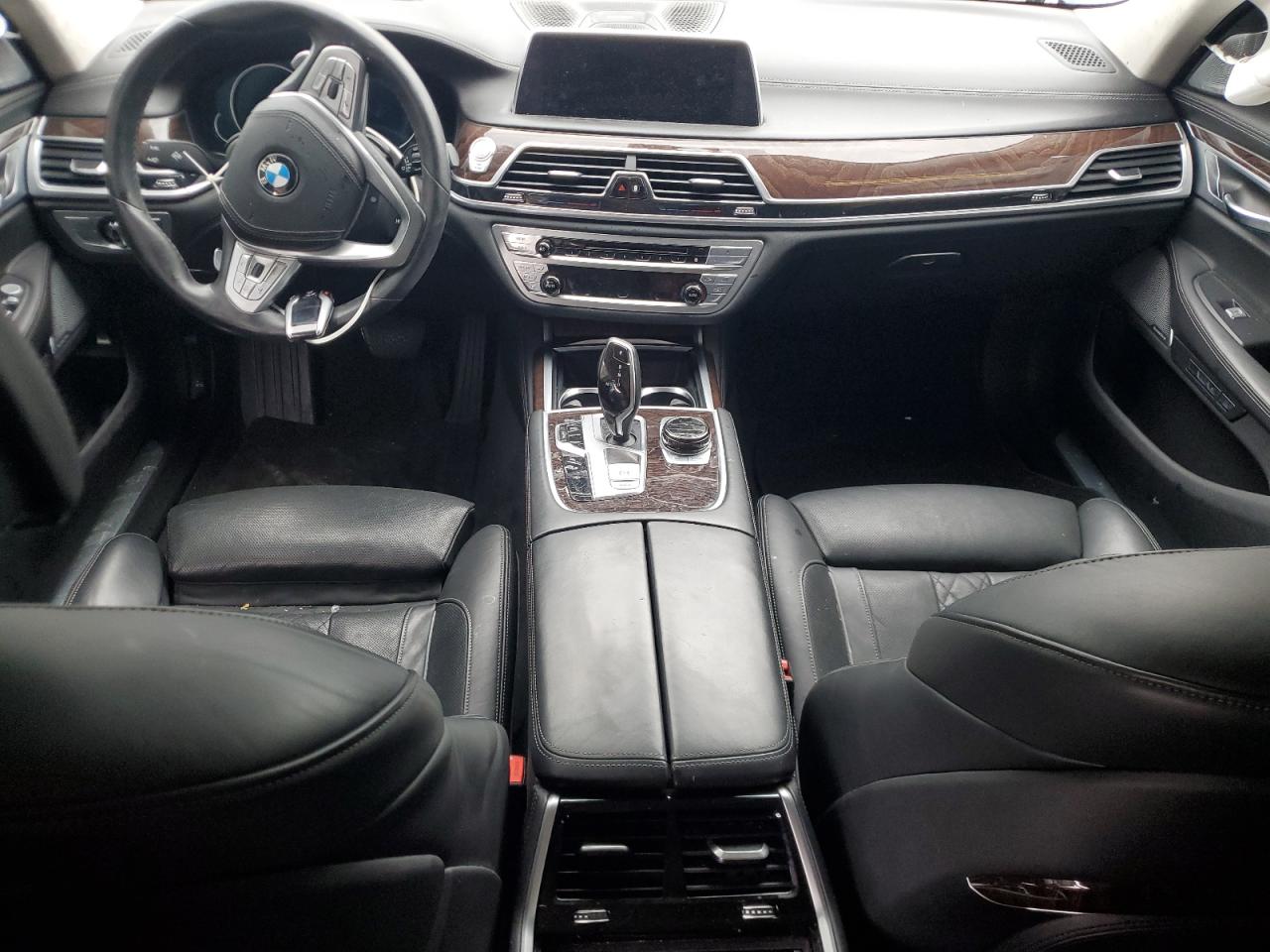 WBA7F2C52JG424723 2018 BMW 750 Xi