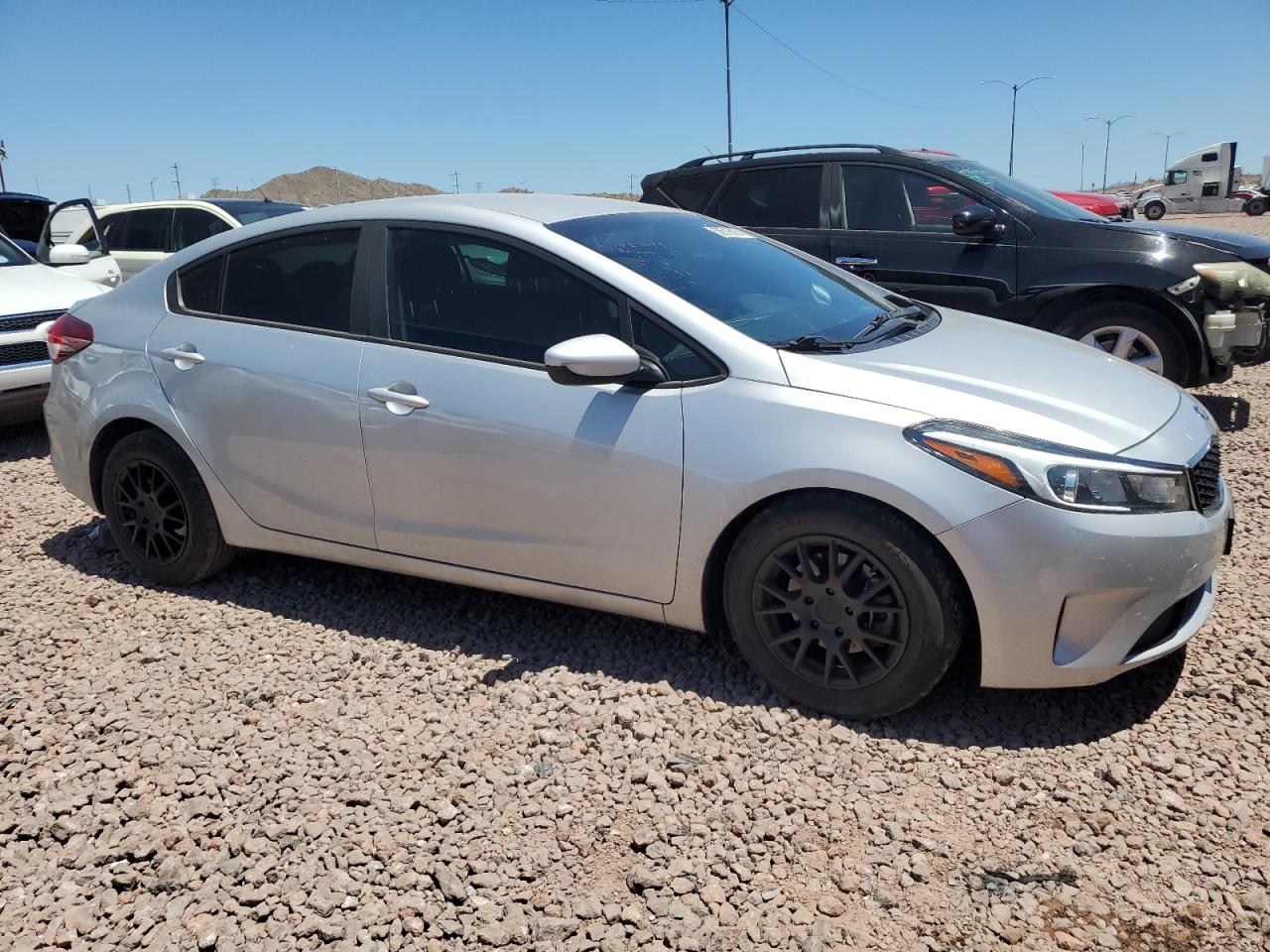 3KPFK4A75JE218774 2018 Kia Forte Lx