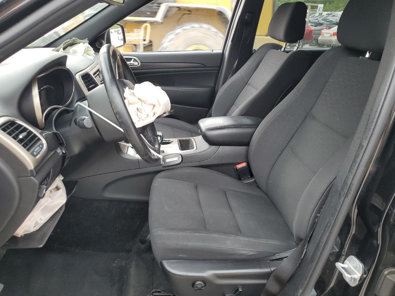 1C4RJFAGXEC131445 2014 Jeep Grand Cherokee Laredo