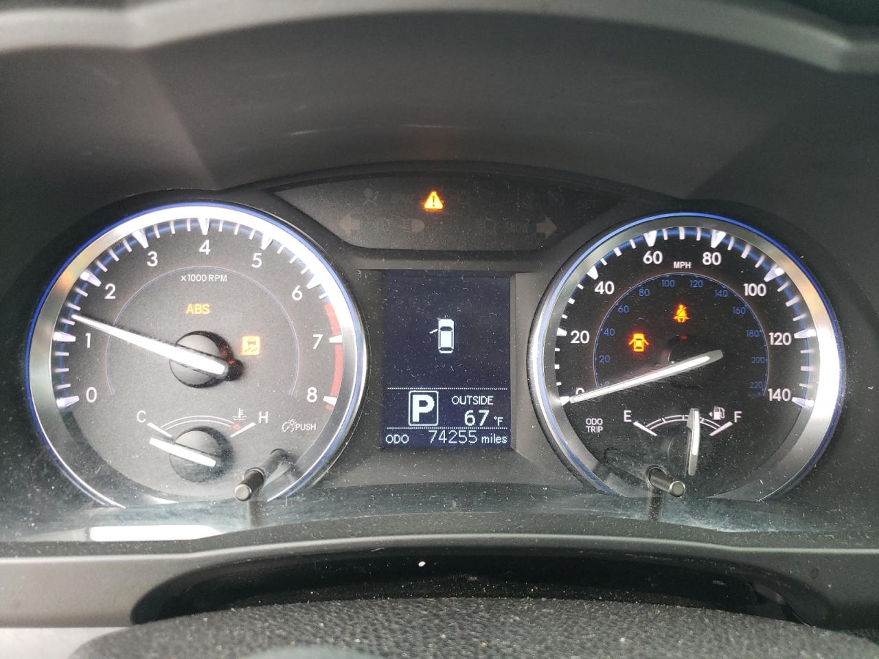 5TDBKRFH3ES047757 2014 Toyota Highlander Le