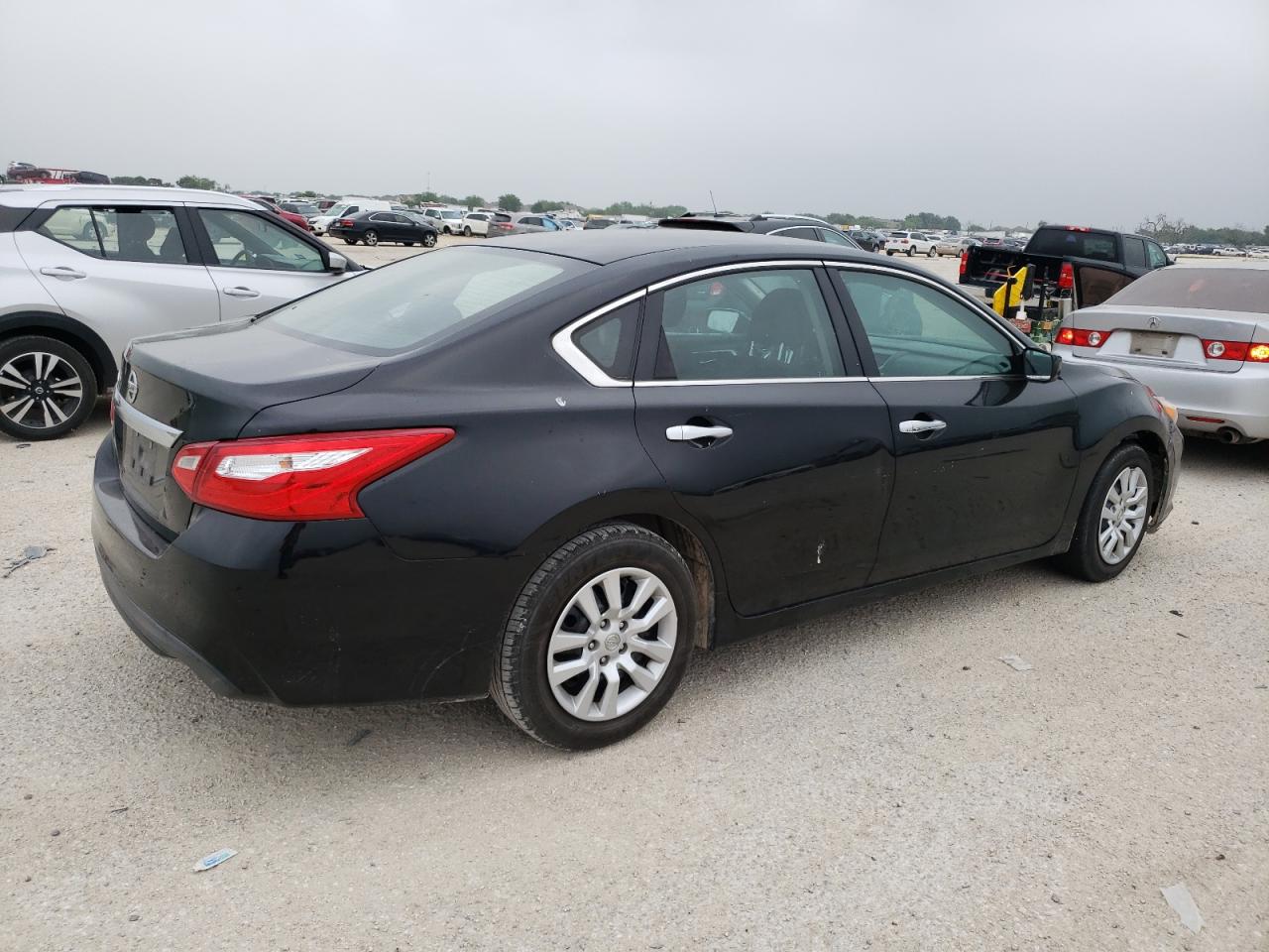 1N4AL3APXGN348710 2016 Nissan Altima 2.5