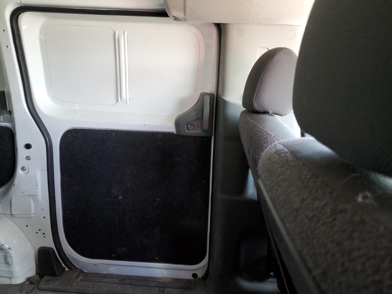 3N6CM0KN9FK734208 2015 Nissan Nv200 2.5S