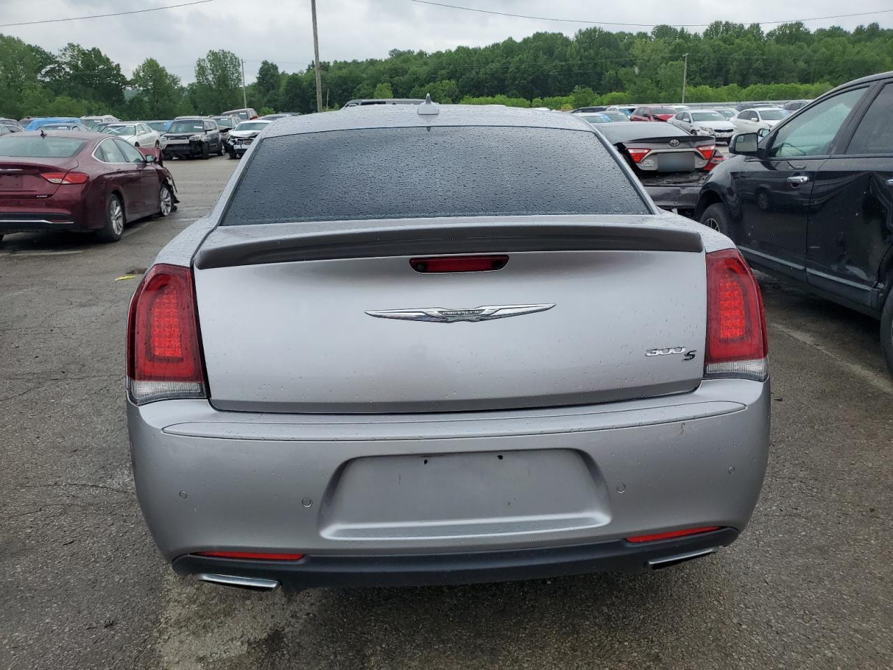 2C3CCABG8JH240547 2018 Chrysler 300 S
