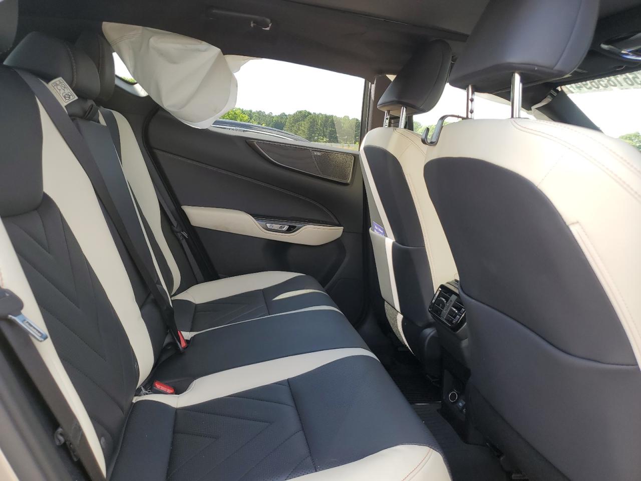 JTJHKCEZ0N2003737 2022 Lexus Nx 350H