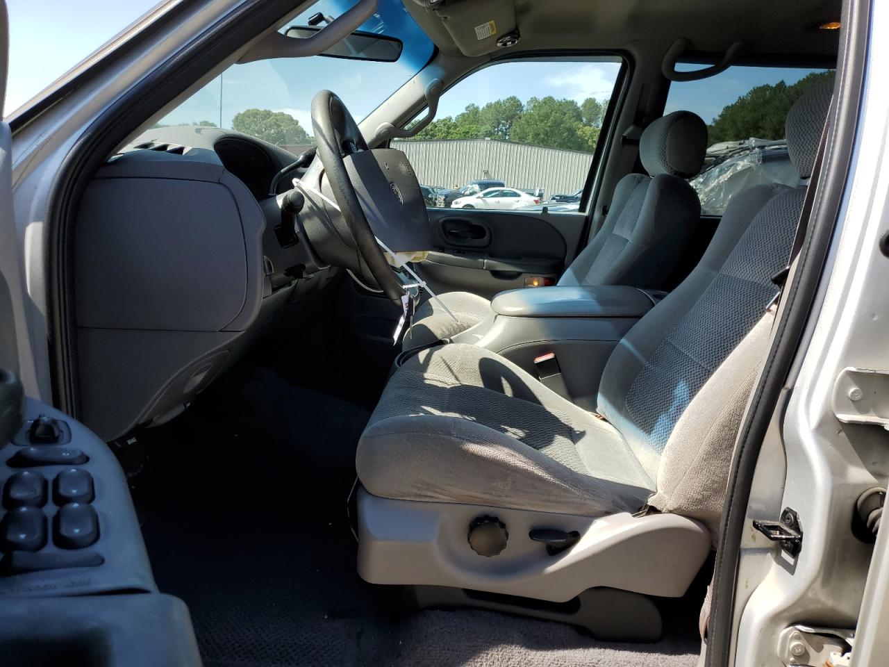 1FTRW07W81KA82369 2001 Ford F150 Supercrew