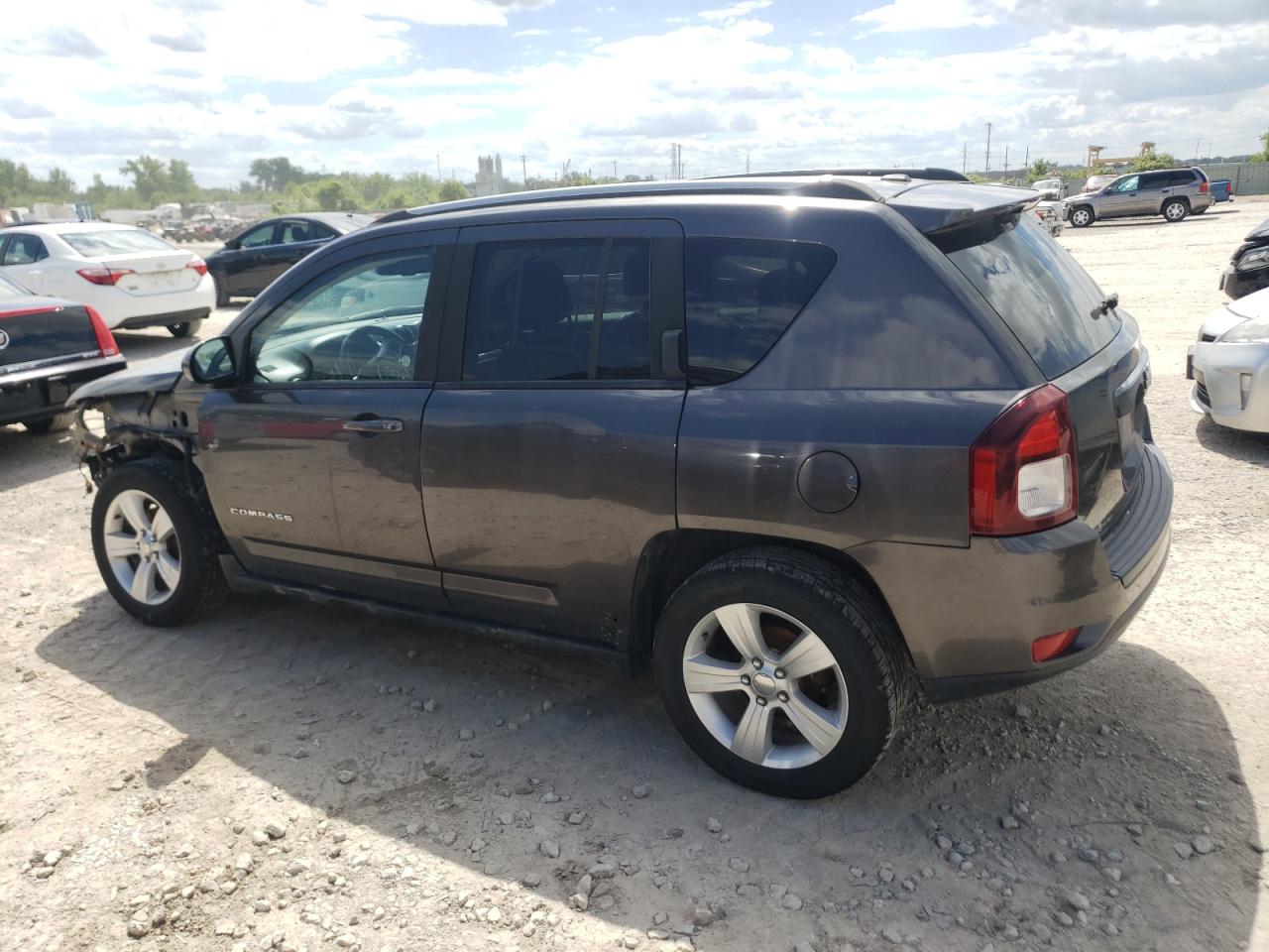 2016 Jeep Compass Latitude vin: 1C4NJDEB8GD631134