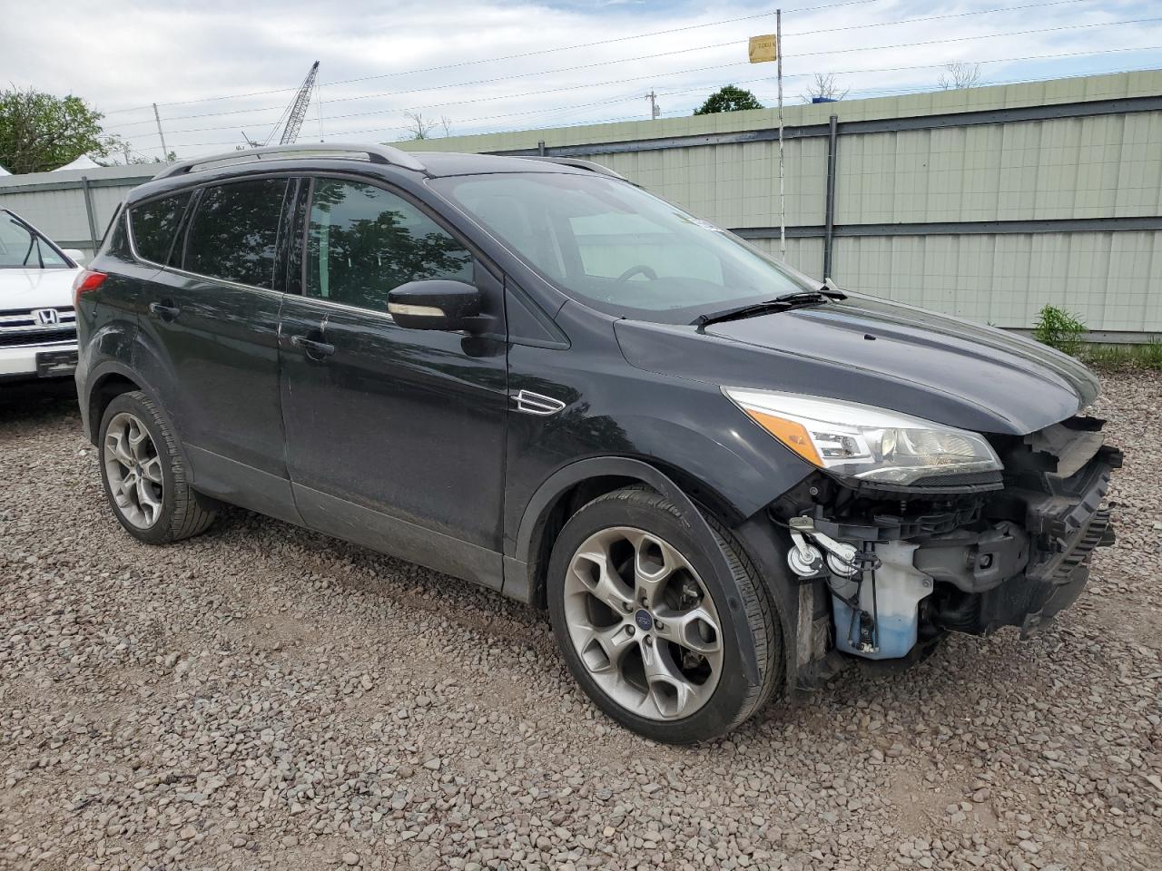 1FMCU0J98EUD37591 2014 Ford Escape Titanium