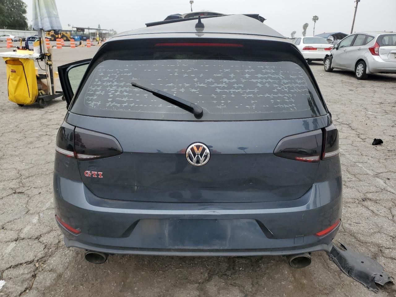 3VW5T7AU1KM035215 2019 Volkswagen Gti S