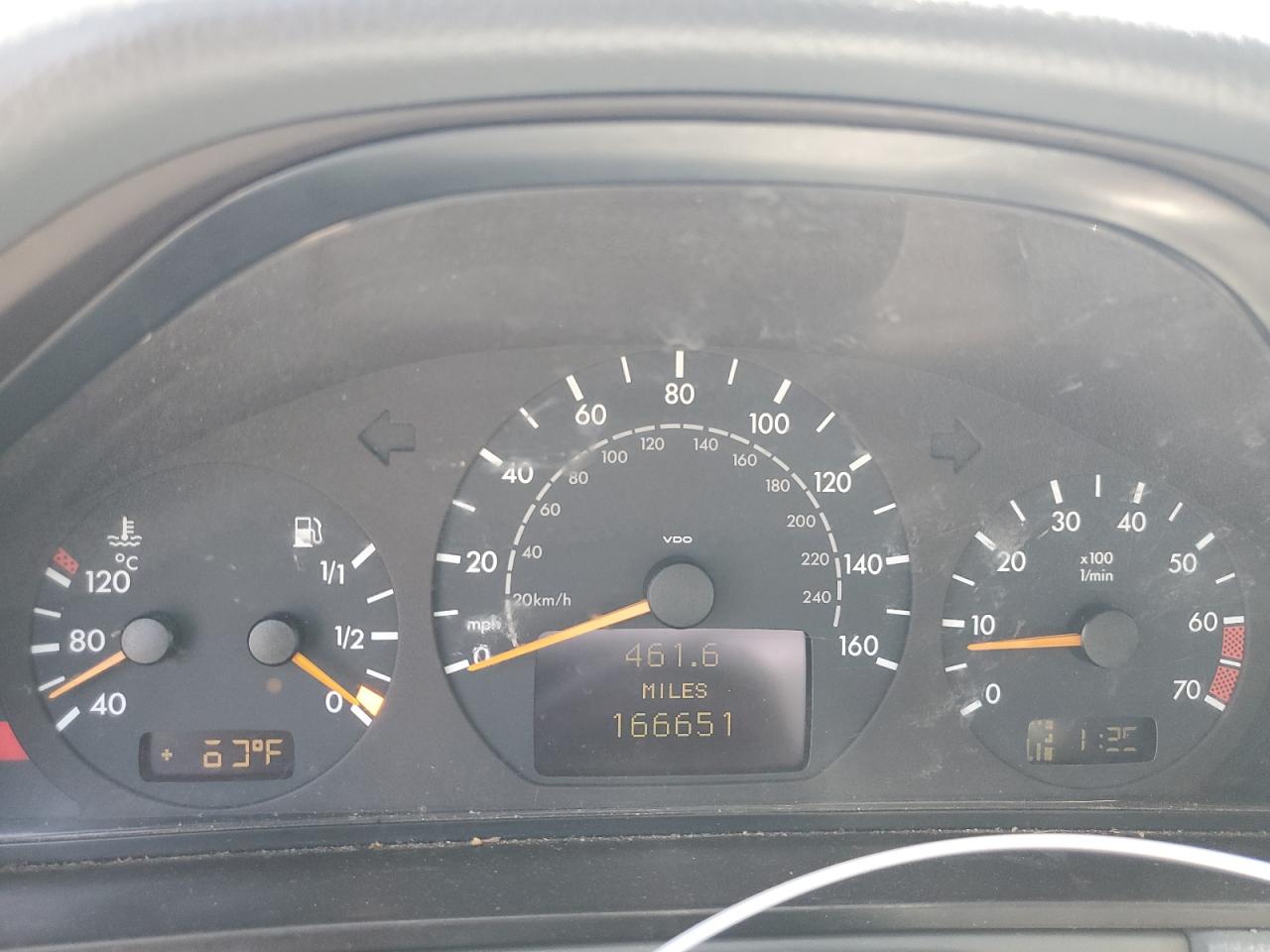 WDBJH65J31B245042 2001 Mercedes-Benz E 320