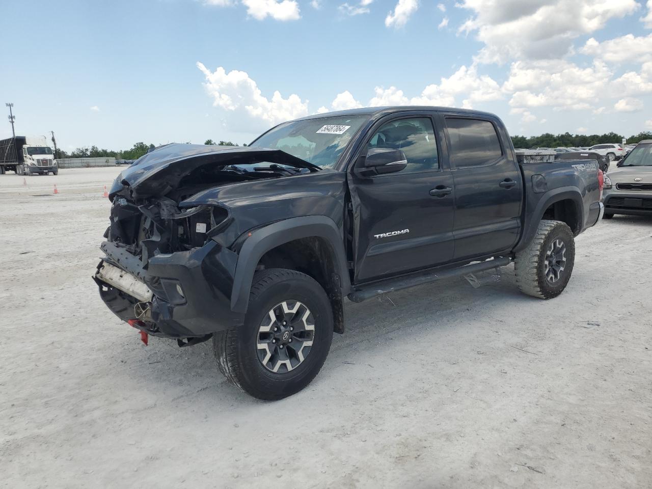 3TMCZ5AN4JM123194 2018 Toyota Tacoma Double Cab