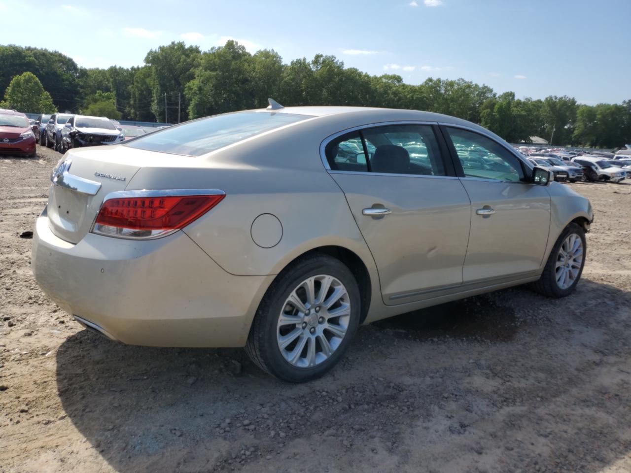 2013 Buick Lacrosse vin: 1G4GC5E31DF283657