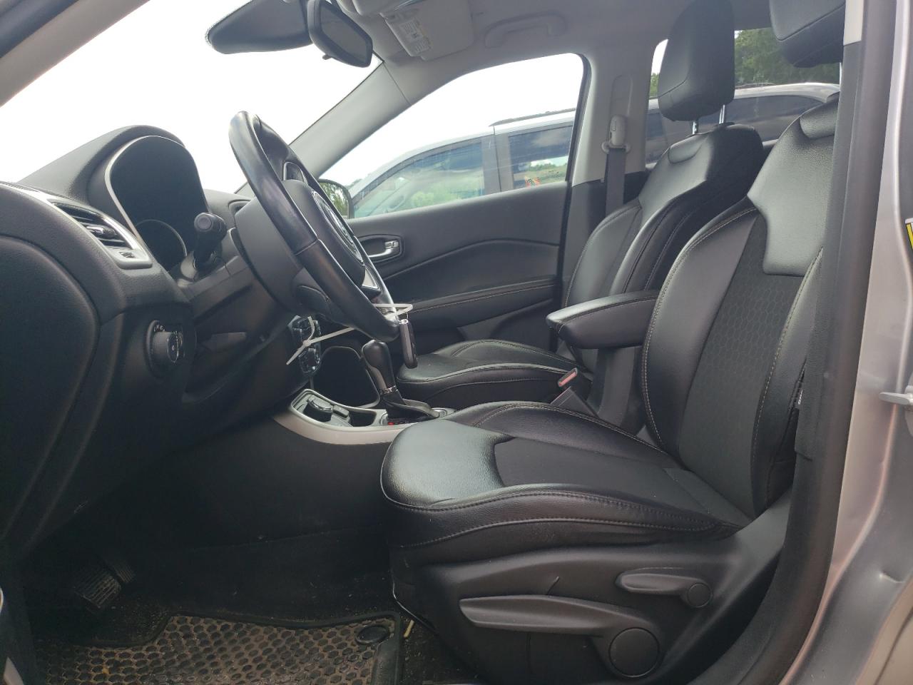 3C4NJDBB5KT678774 2019 Jeep Compass Latitude