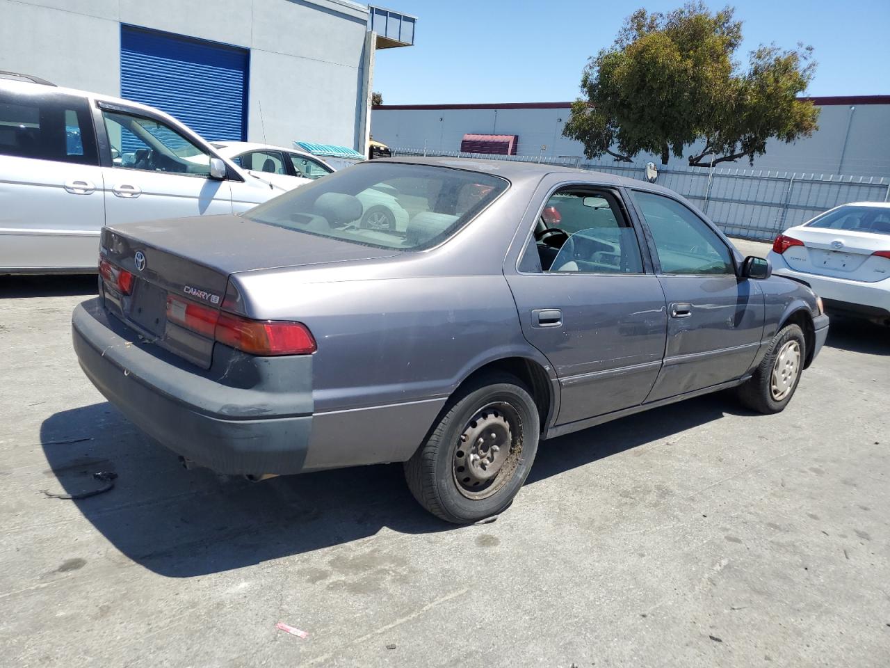 4T1BG22K1XU560879 1999 Toyota Camry Ce