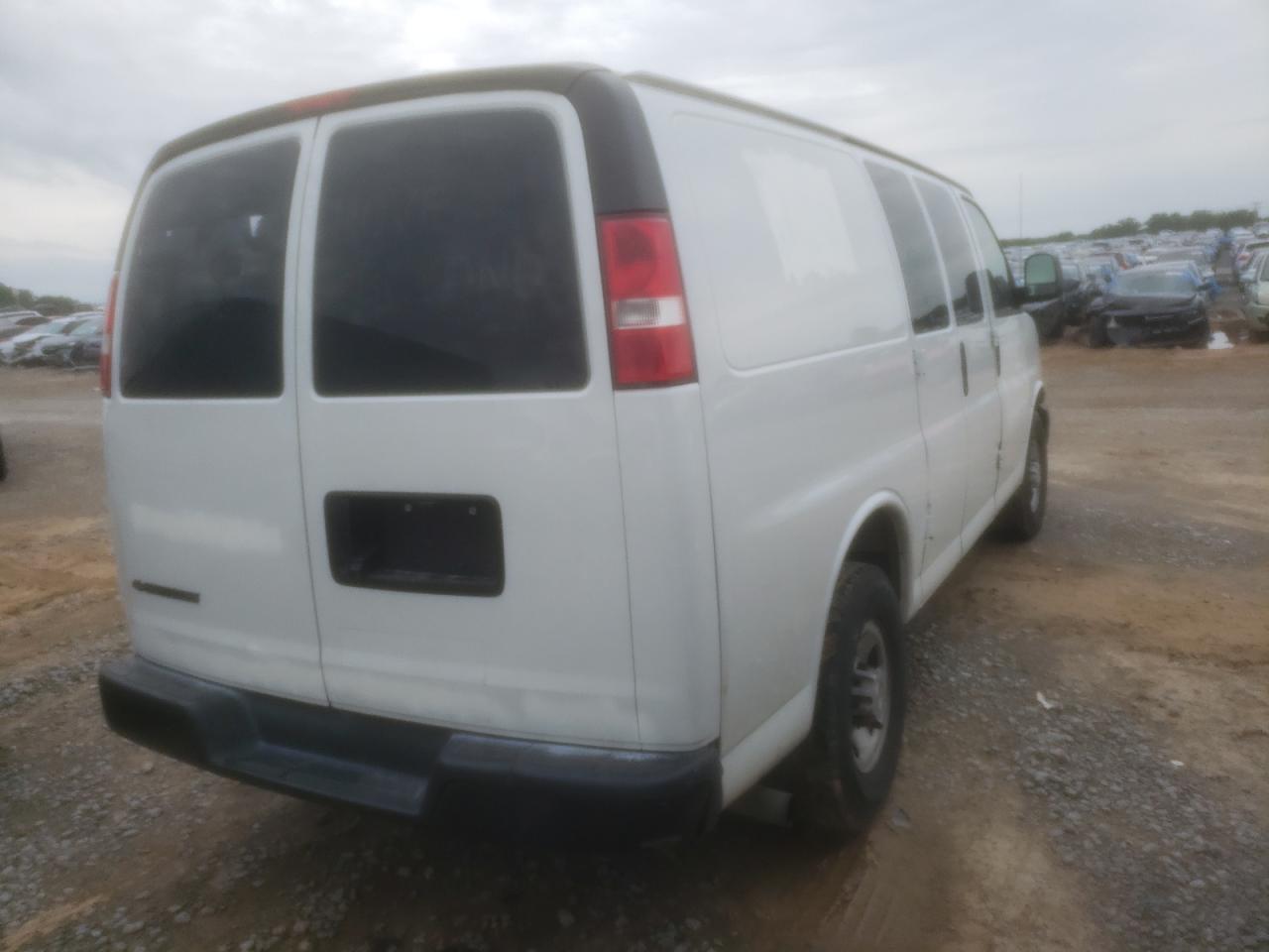 1GCWGAFP1K1170008 2019 Chevrolet Express G2500