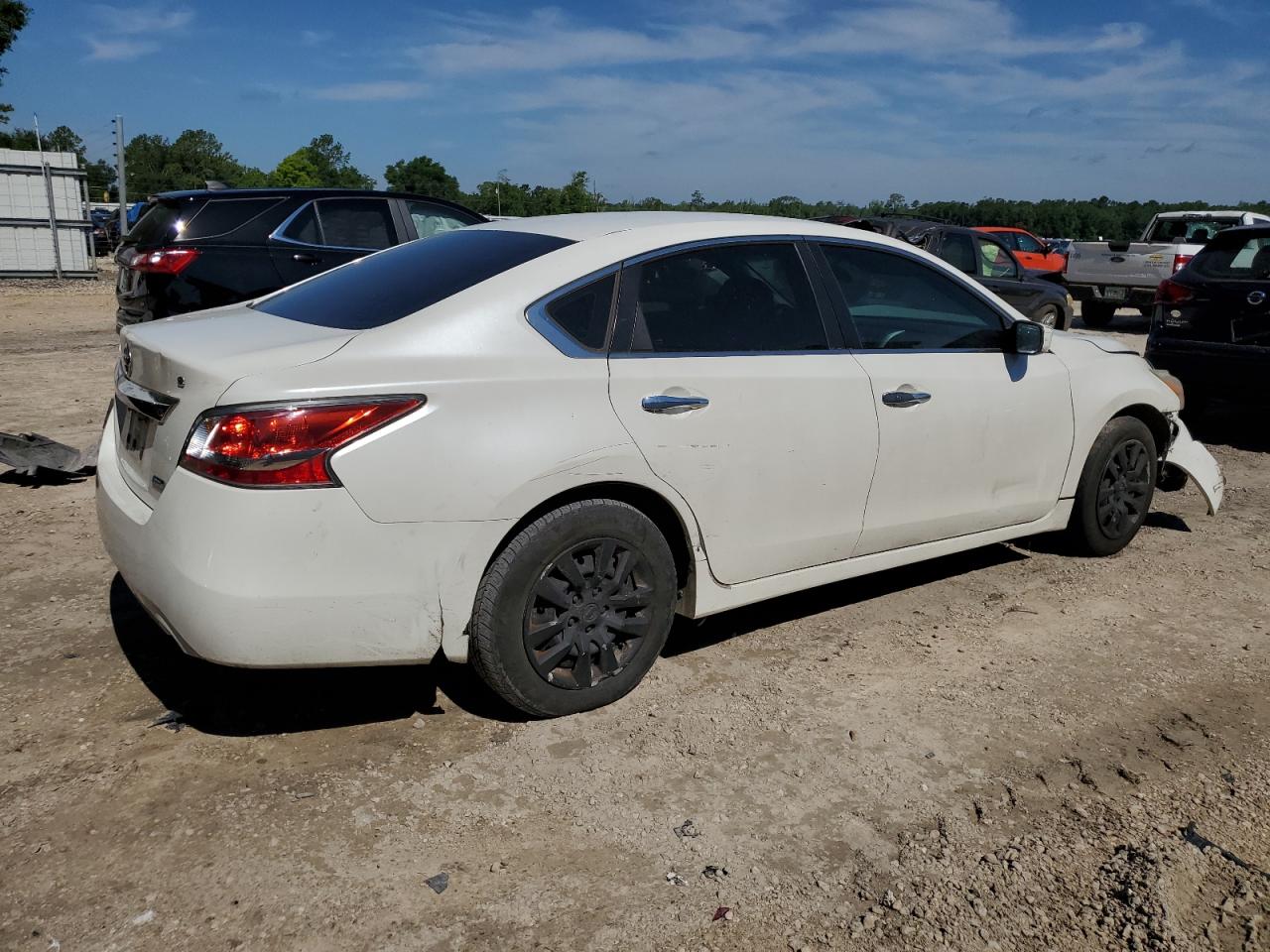 1N4AL3AP1EC273954 2014 Nissan Altima 2.5