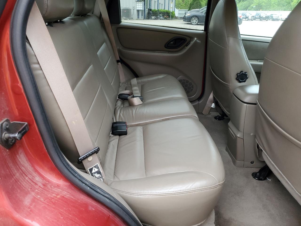 1FMYU04121KF10538 2001 Ford Escape Xlt