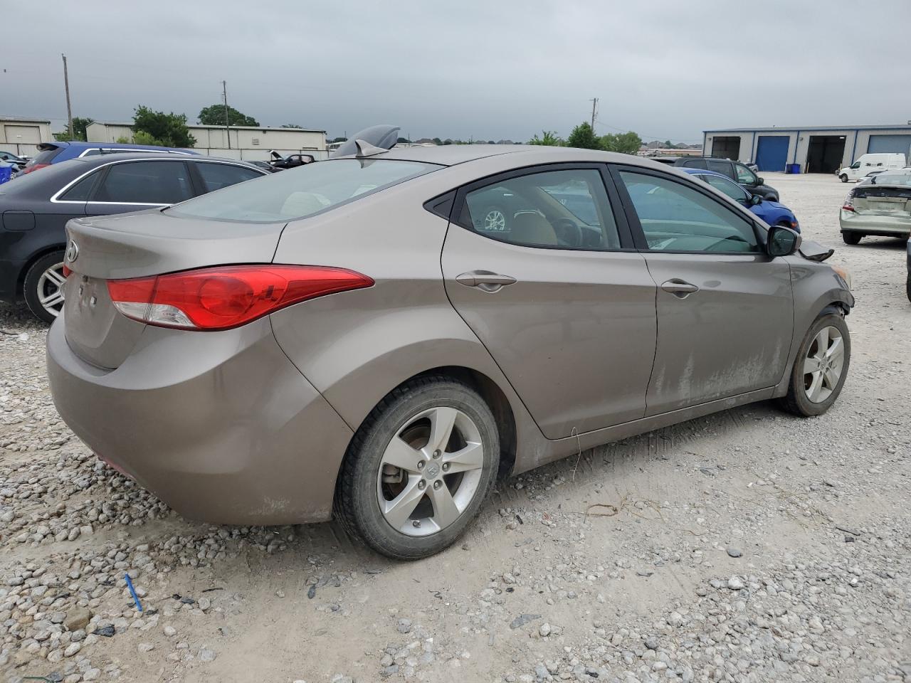 5NPDH4AE1DH228755 2013 Hyundai Elantra Gls