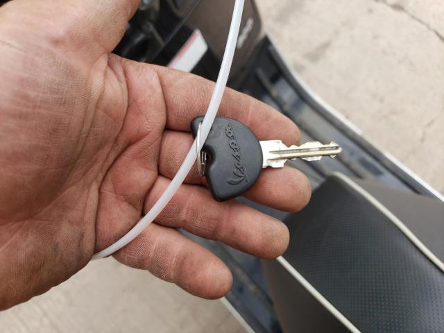 2018 VESPA GTS 300 ZAPMA39L3J5200757