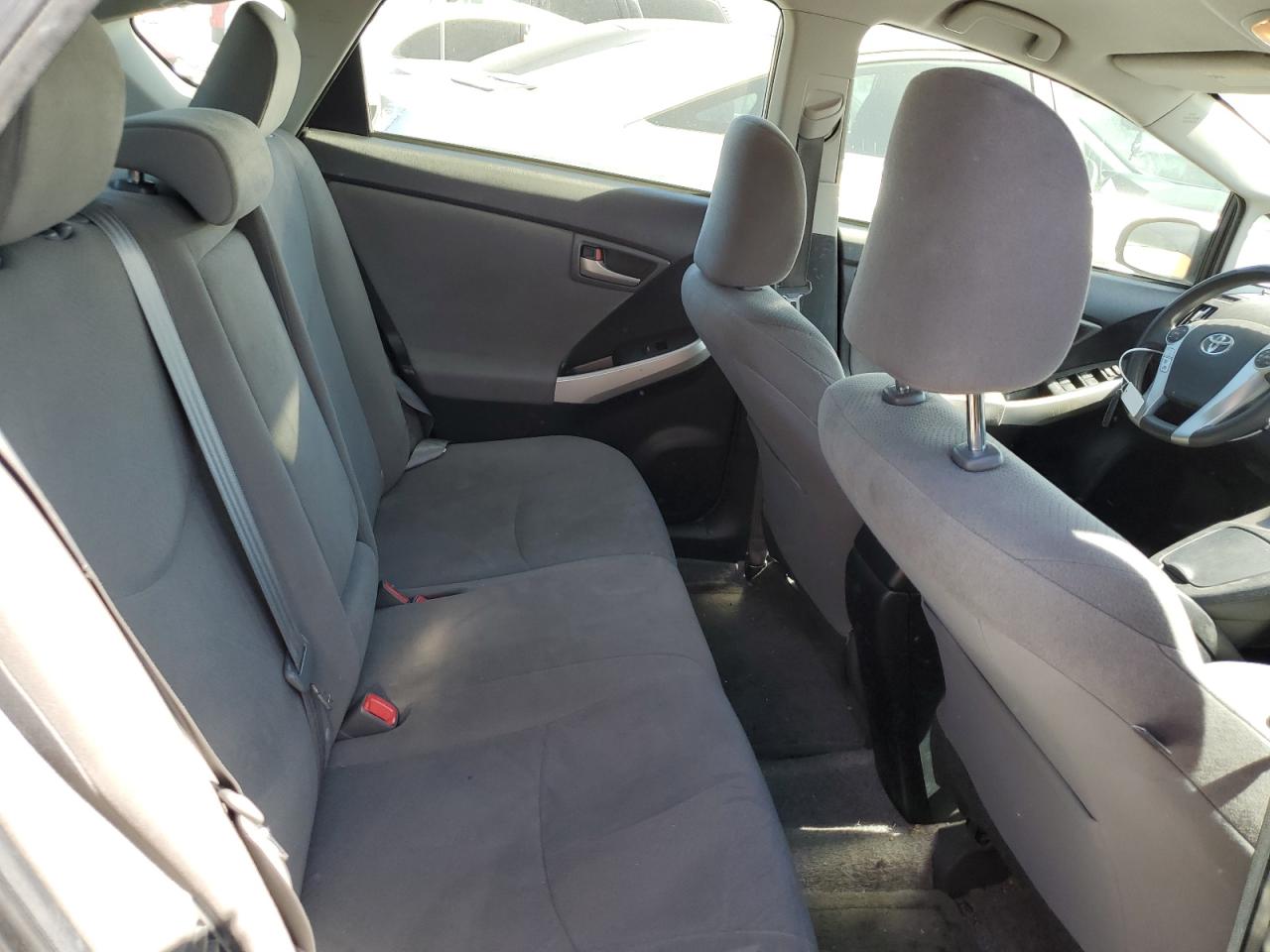 JTDKN3DU6F0475833 2015 Toyota Prius