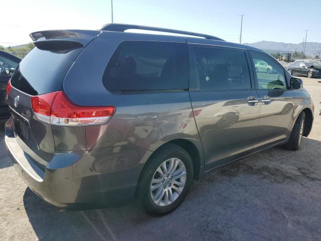 VIN 5TDYK3DC8DS297542 2013 Toyota Sienna, Xle no.3